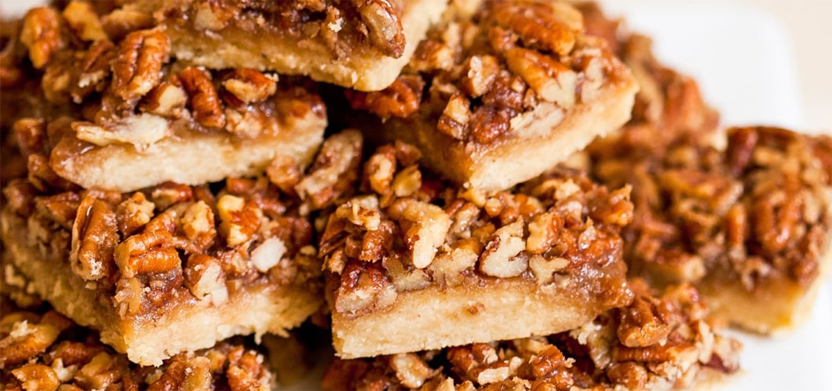Cinnamon Crunch Pecan Bars